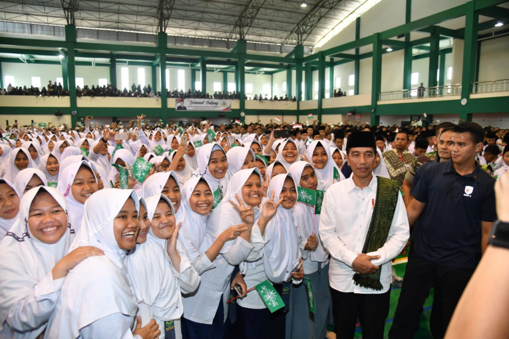 Penjelasan Dan Manfaat Masuk Pesantren