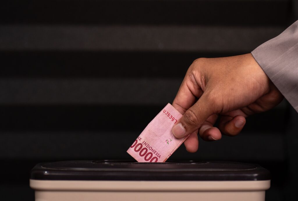 cara konsisten bersedekah